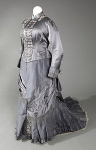 Robe en trois pièces gris acier comprenant deux corsages et une jupe. Portée par Eliza Albray Wessel à Cincinnati